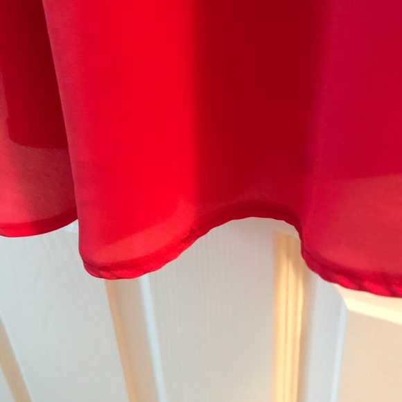 Finn and Clover Red Sundress w/Straps that Tie in back Lined Chiffon Like Fabric - Picture 5 of 8